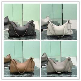 Picture of Prada Handbags _SKUfw221094569fw